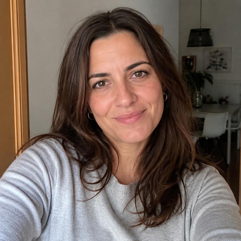 Marta Rubio, autora de la reseña